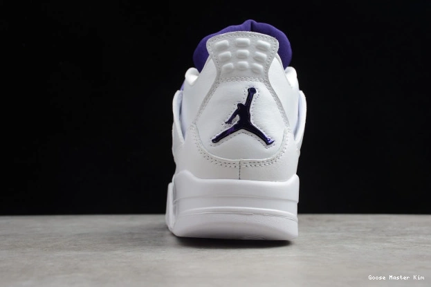 Purple Air Jordan CT8527-115 Court 4 0527